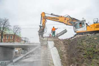 Marzec 2025: Demontaż wiaduktu nad ul. Żeromskiego w Sosnowcu
