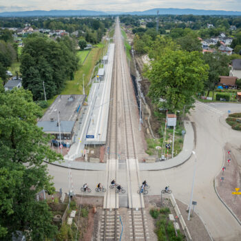 Przystanek kolejowy Piasek (1)