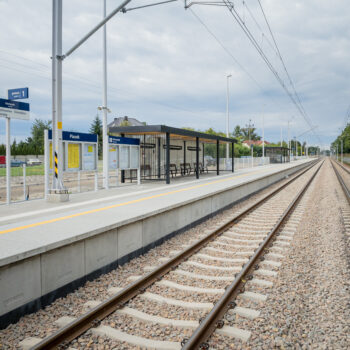 Przystanek kolejowy Piasek (5)