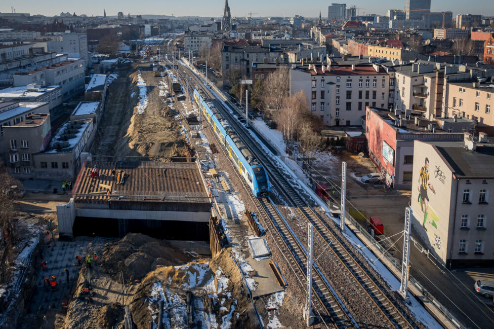 Ruch drogowy wraca na ul. Graniczną w Katowicach. Rozpoczynają się prace na wiadukcie przy ul. Damrota
