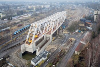 Stacja Katowice Ligota, widok z lotu ptaka na powstające wiadukty, fot. Łukasz Hachuła PLK SA