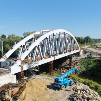 Przebudowa mostu kolejowego w Drogomyślu